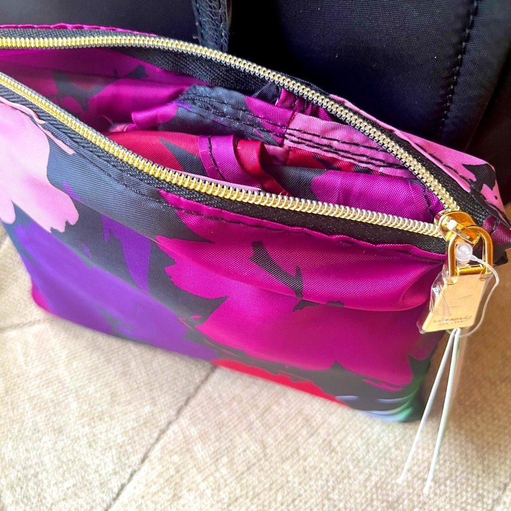 Kate Spade Black Tote (EUC) w/Matching New Travel Cosmetic Case & Foldable Tote - Picture 4 of 16